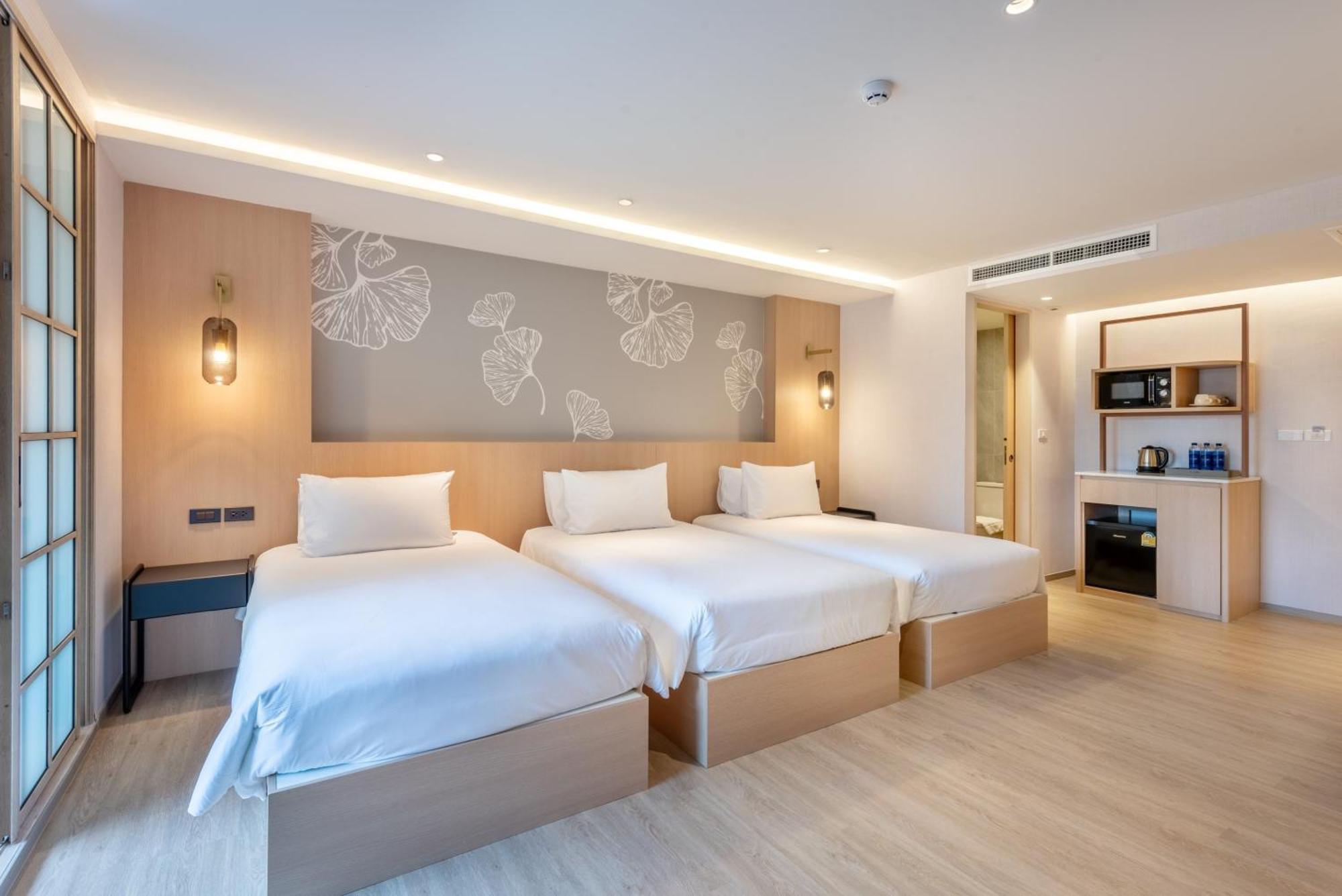 Salaya One Hotel & Service Apartment Exterior photo