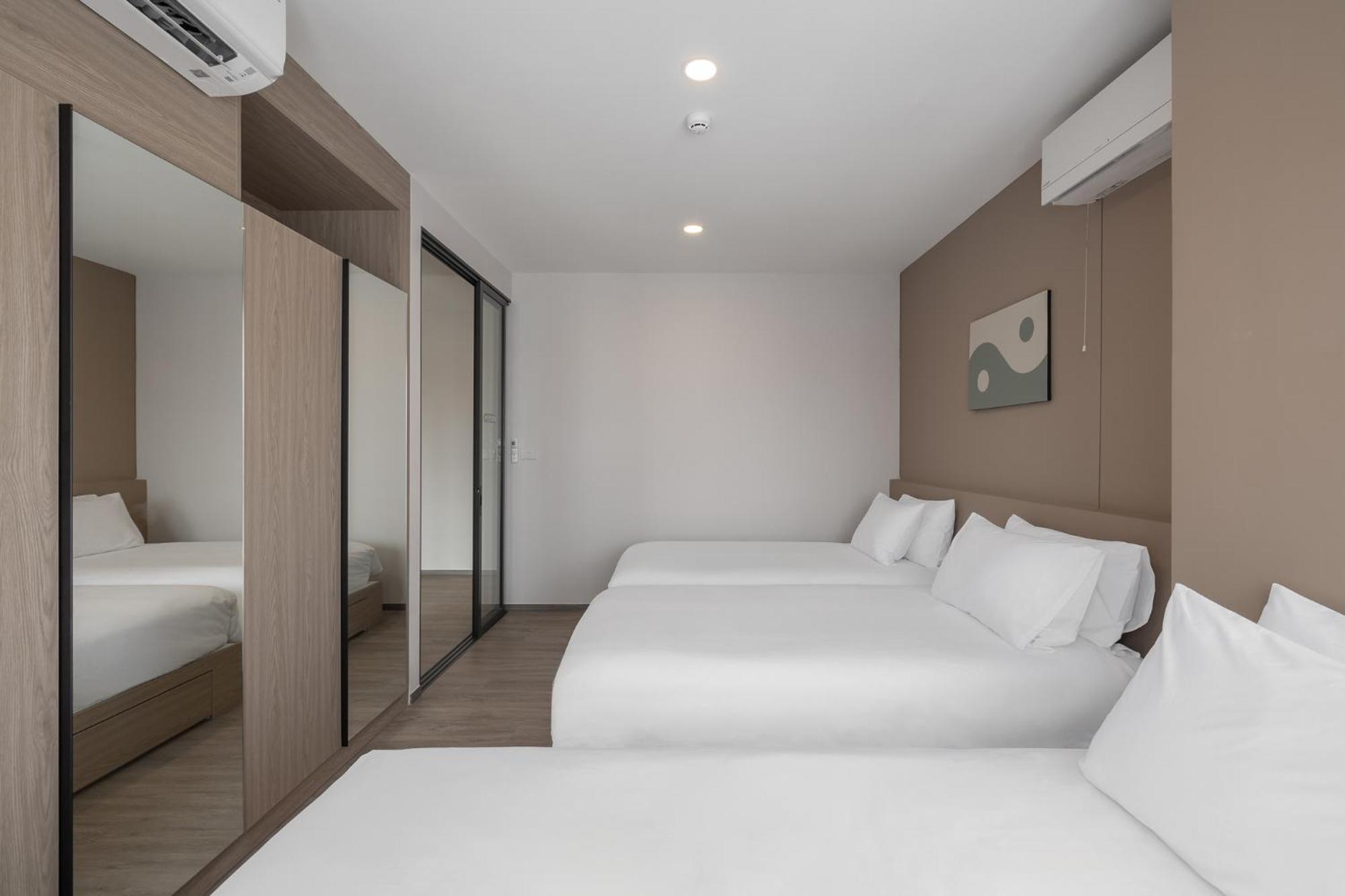 Salaya One Hotel & Service Apartment Exterior photo