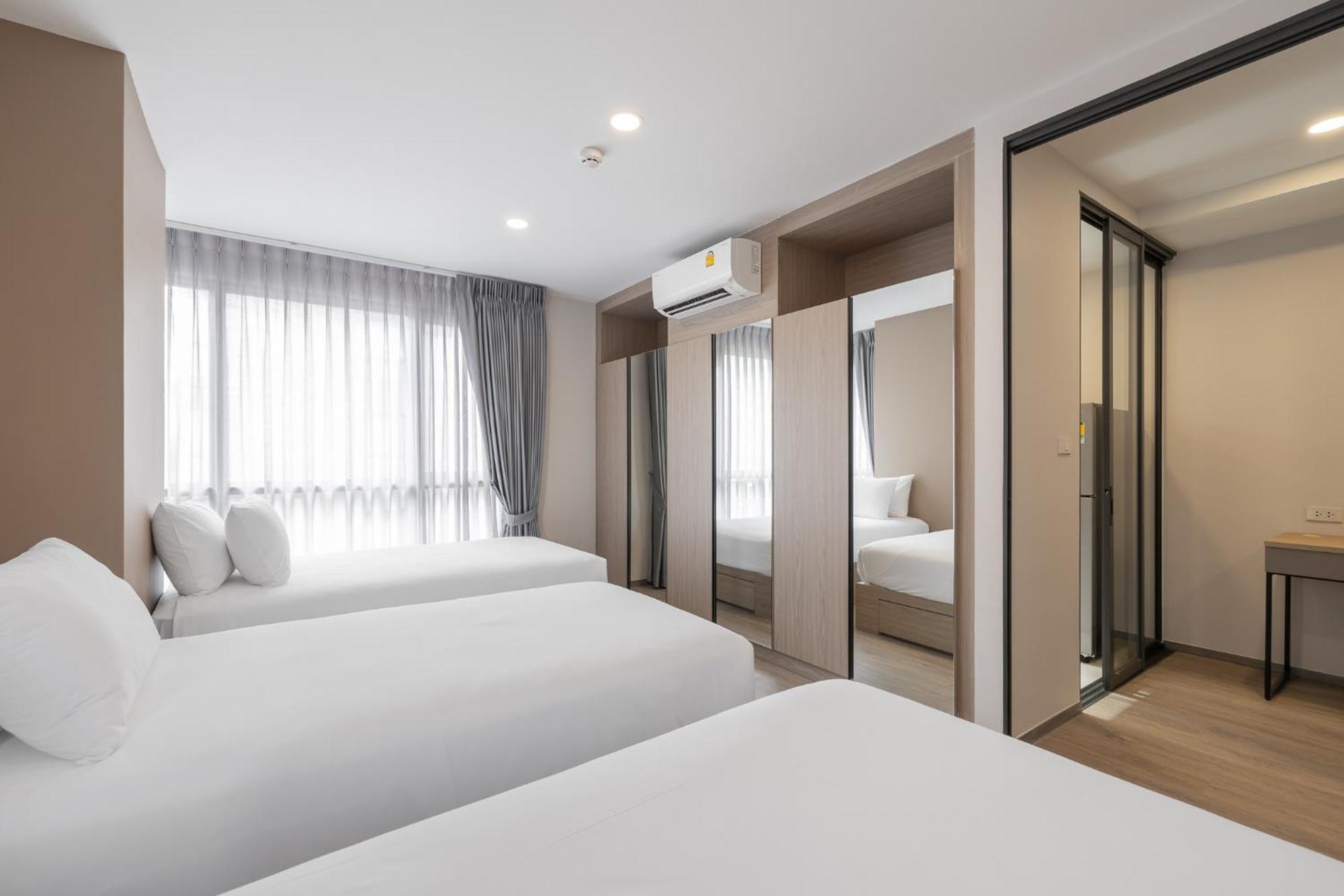 Salaya One Hotel & Service Apartment Exterior photo